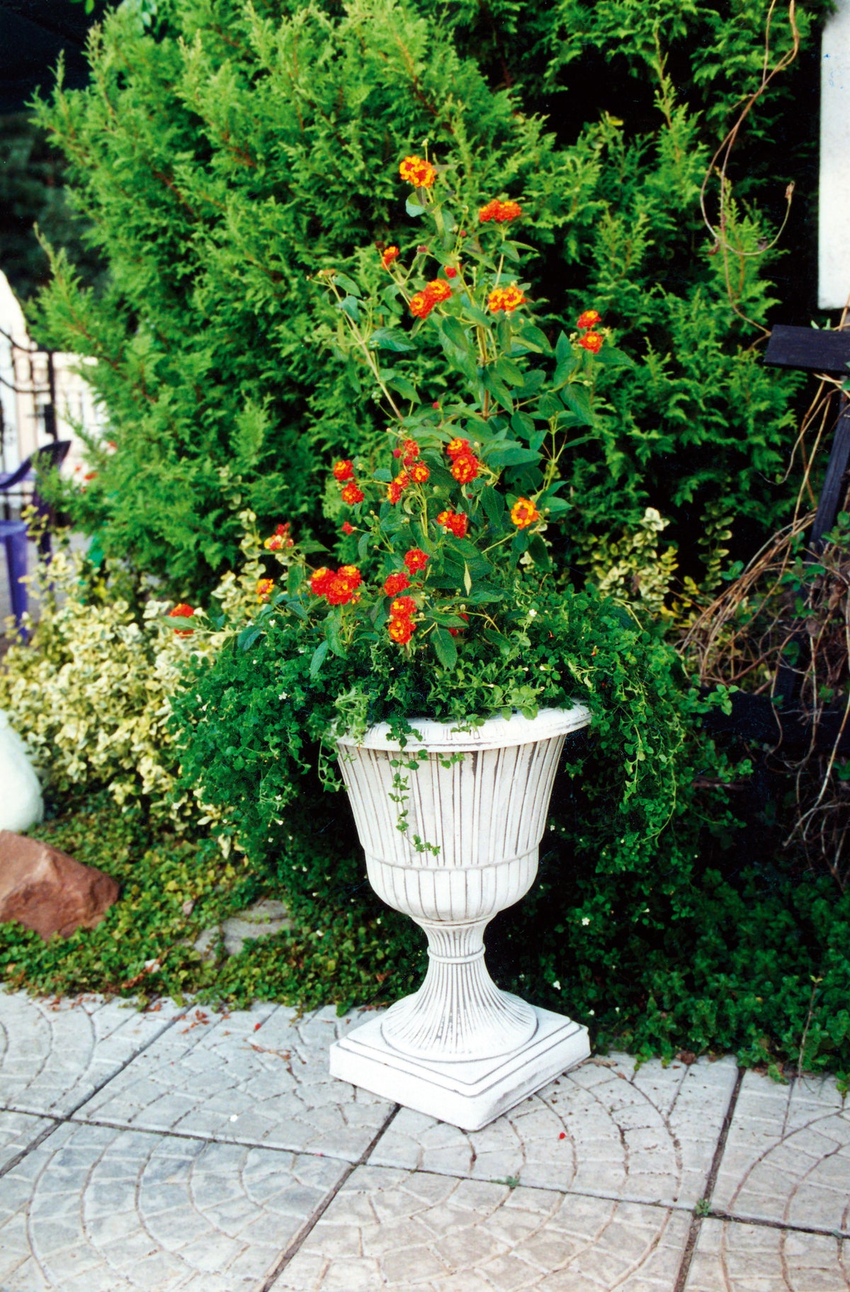 Pflanzgefäß 110, H: 52 cm, 33 kg