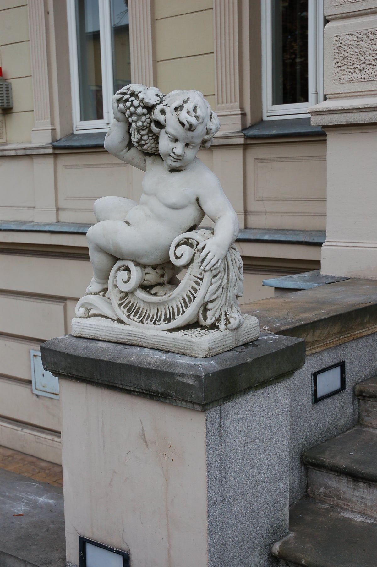 Figur 346, H: 77 cm, 111 kg