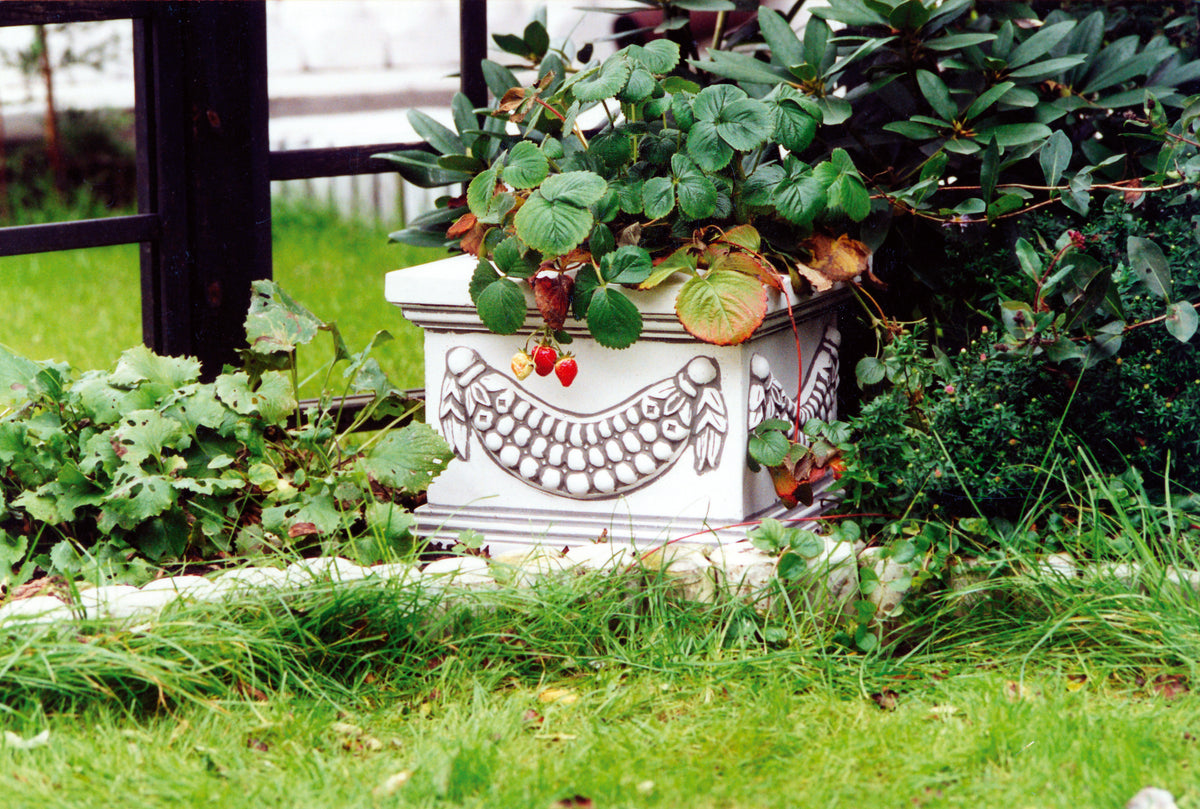 Pflanzgefäß 569, H: 27 cm, 43 kg